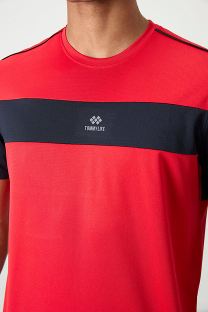 Red Polyester Breathable Textured Thin Flexible Standard Fit Men's Performance T-Shirt - 88396