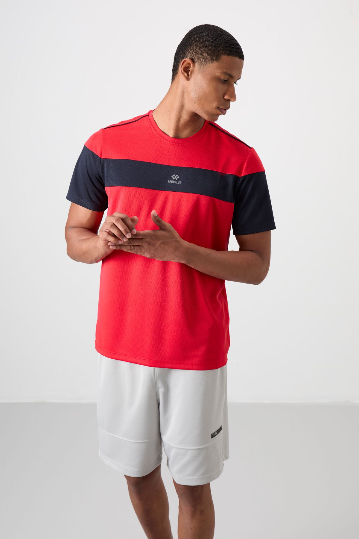Red Polyester Breathable Textured Thin Flexible Standard Fit Men's Performance T-Shirt - 88396