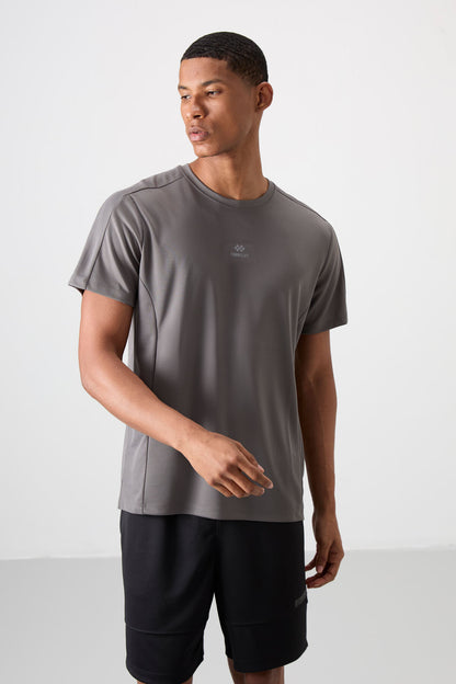 Dark Grey Polyester Breathable Textured Thin Flexible Standard Fit Men's Performance T-Shirt - 88390