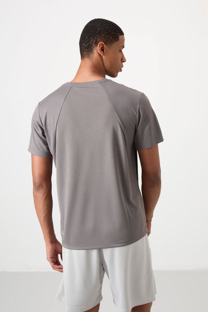 Dark Grey Polyester Breathable Textured Thin Flexible Standard Fit Men's Performance T-Shirt - 88391