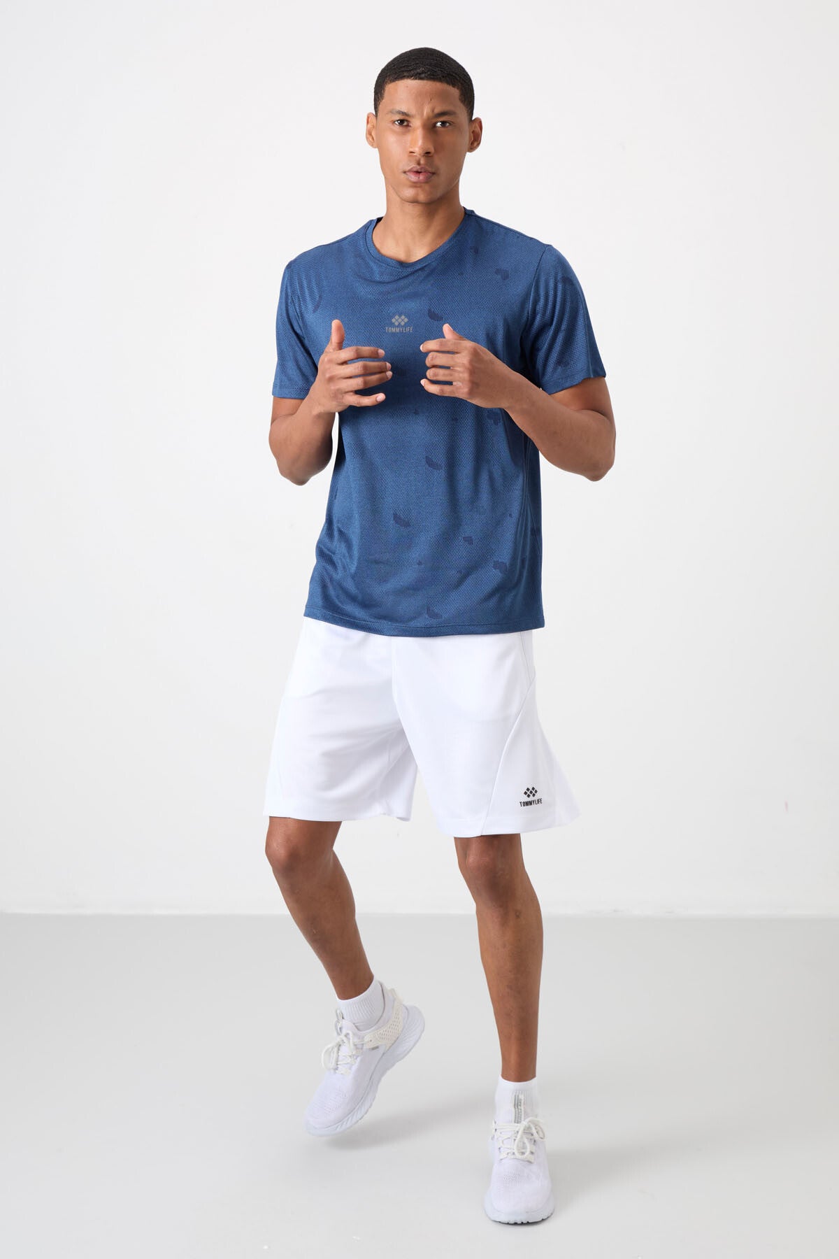 Parlament Polyester Breathable Jacquard Thin Flexible Standard Fit Men's Performance T-Shirt - 88397