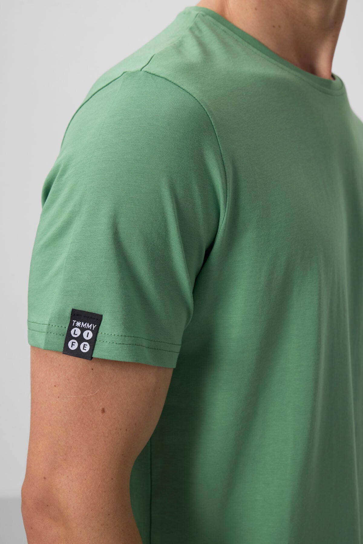 Pastel Green Men's Basic Short Sleeve Standard Fit O Neck T-shirt - 87911