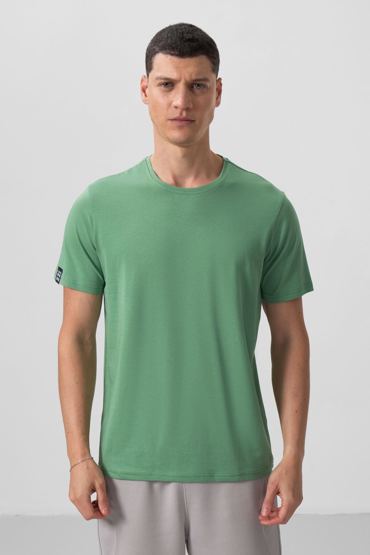 Pastel Green Men's Basic Short Sleeve Standard Fit O Neck T-shirt - 87911