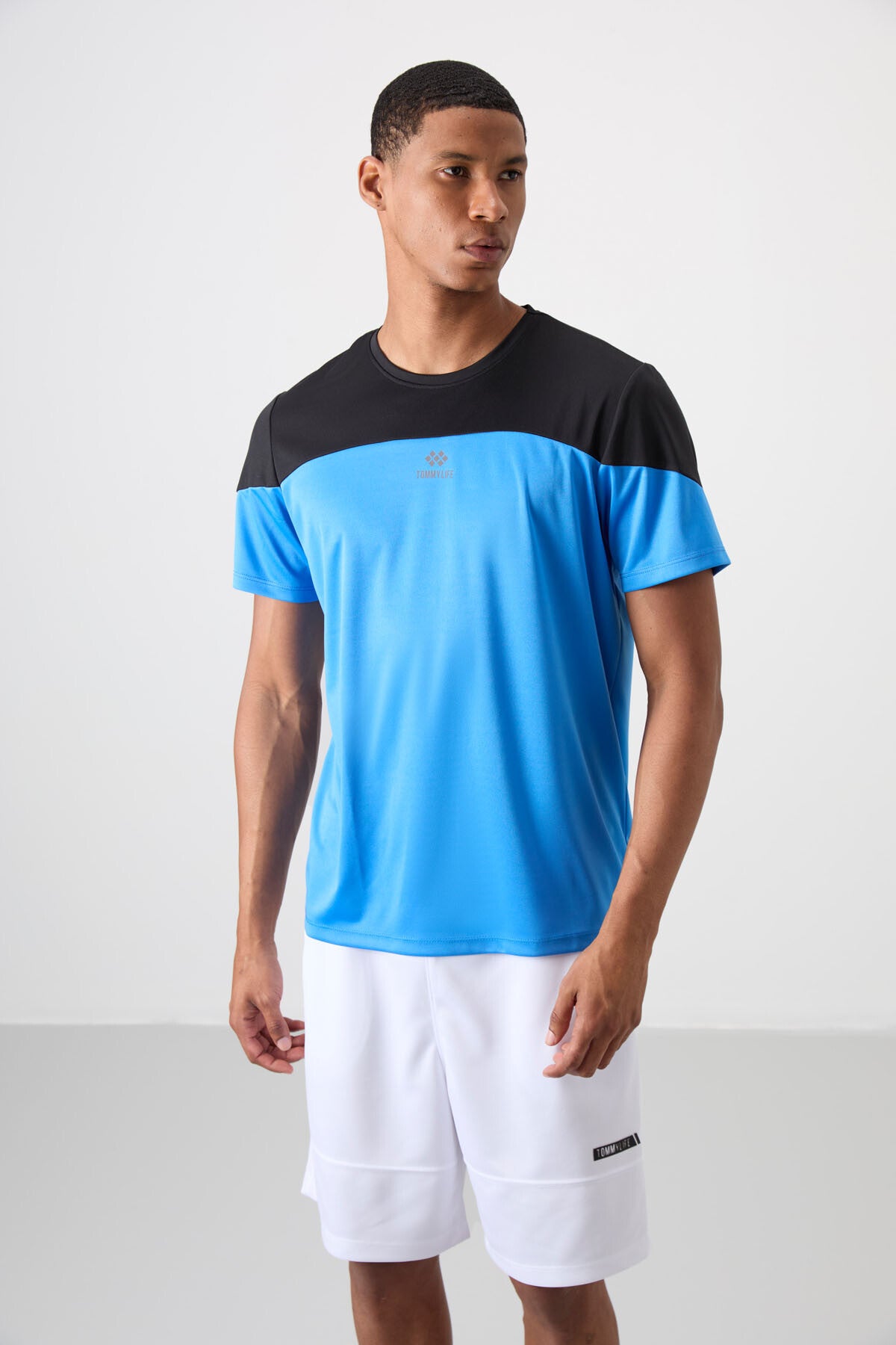 Breathable Textured Thin Flexible Standard Fit Men's Performance T-Shirt - 88386