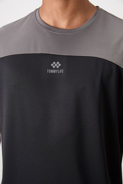 Black Polyester Breathable Textured Thin Flexible Standard Fit Men's Performance T-Shirt - 88386