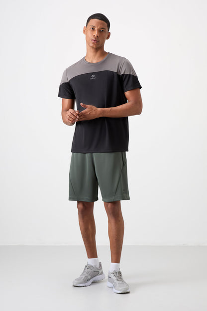Black Polyester Breathable Textured Thin Flexible Standard Fit Men's Performance T-Shirt - 88386