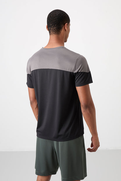 Black Polyester Breathable Textured Thin Flexible Standard Fit Men's Performance T-Shirt - 88386