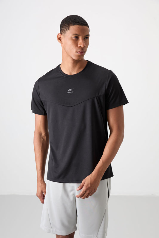 Black Polyester Breathable Textured Thin Flexible Standard Fit Men's Performance T-Shirt - 88391