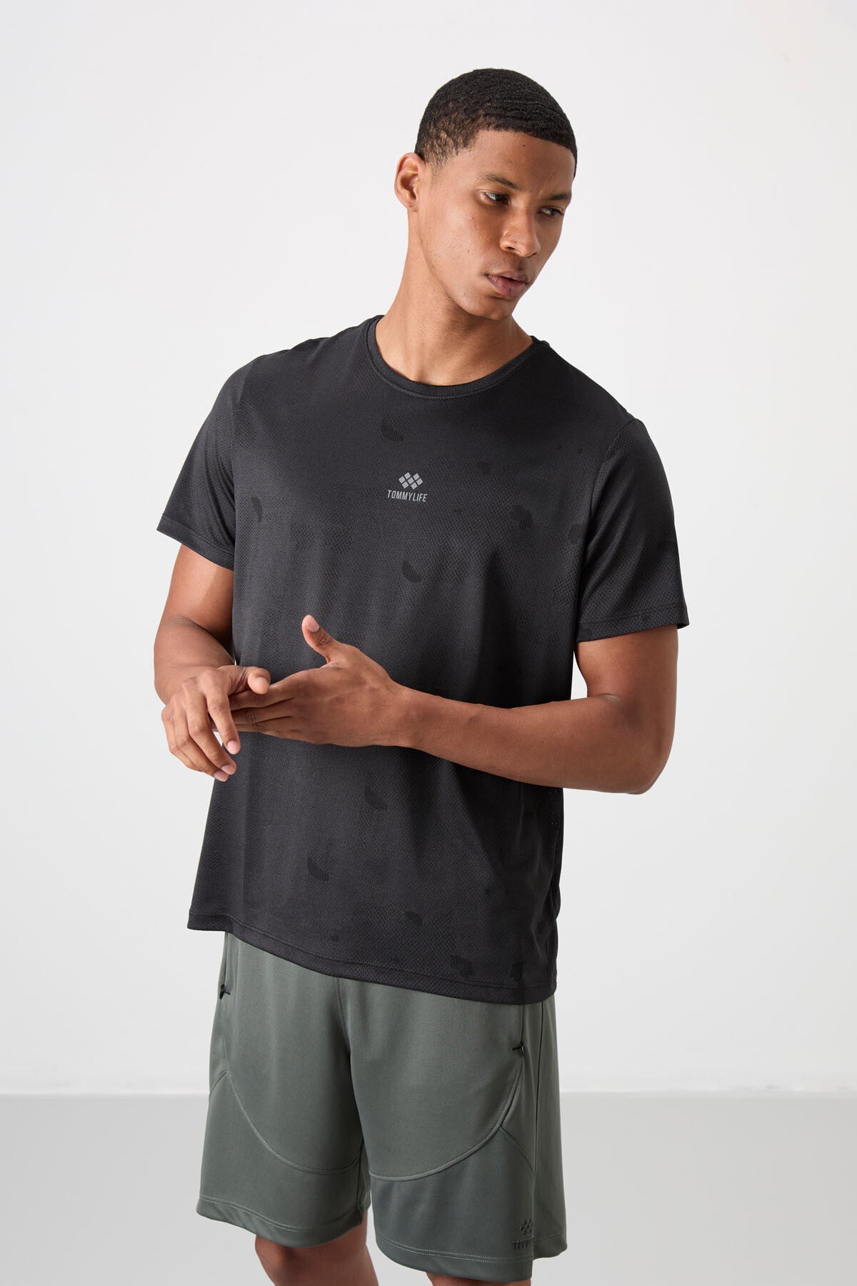Black Polyester Breathable Jacquard Thin Flexible Standard Fit Men's Performance T-Shirt - 88397