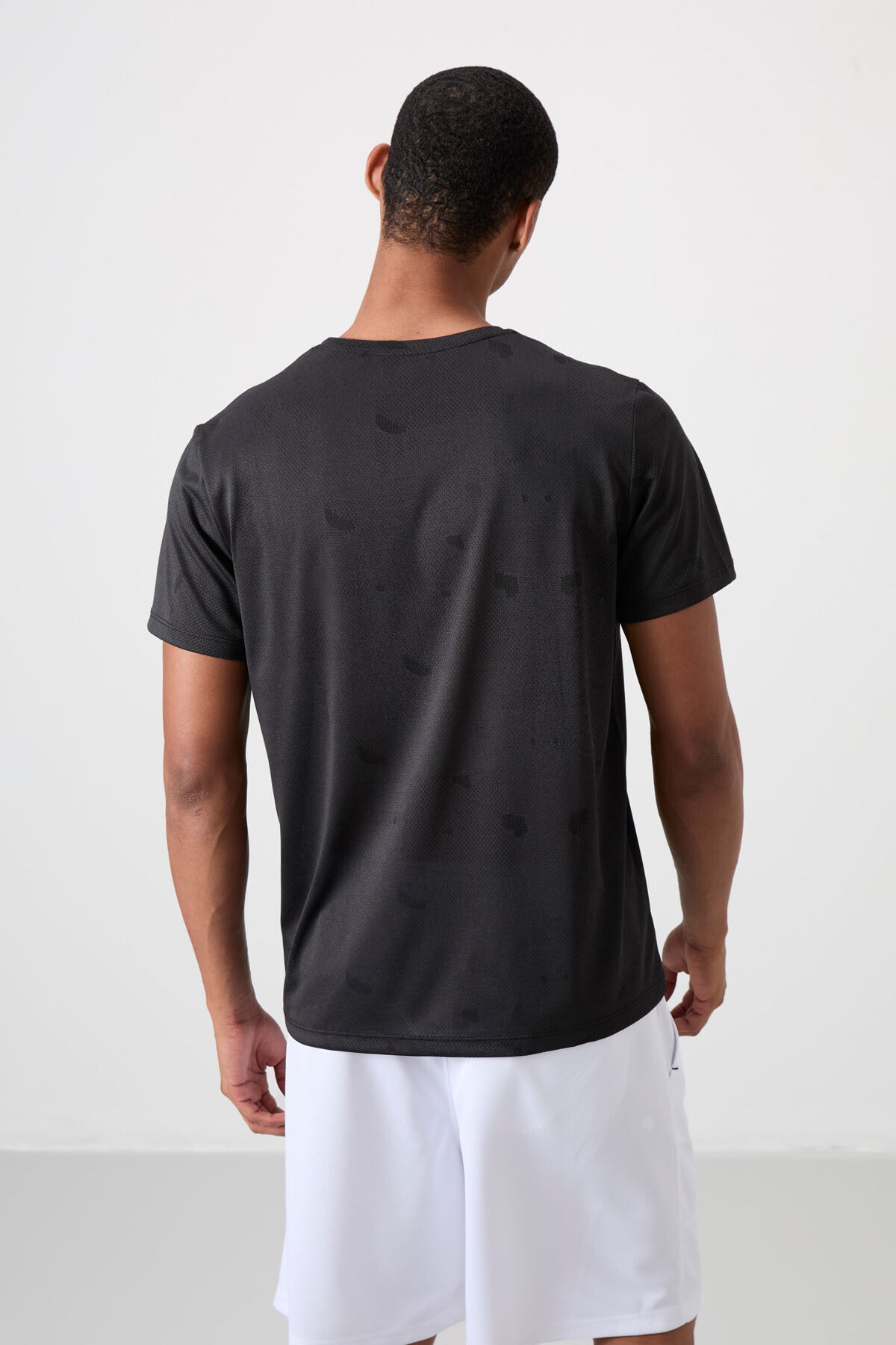 Black Polyester Breathable Jacquard Thin Flexible Standard Fit Men's Performance T-Shirt - 88398