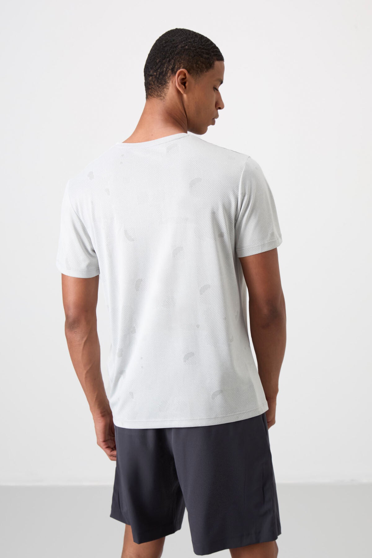 Stone Polyester Breathable Jacquard Thin Flexible Standard Fit Men's Performance T-Shirt - 88398