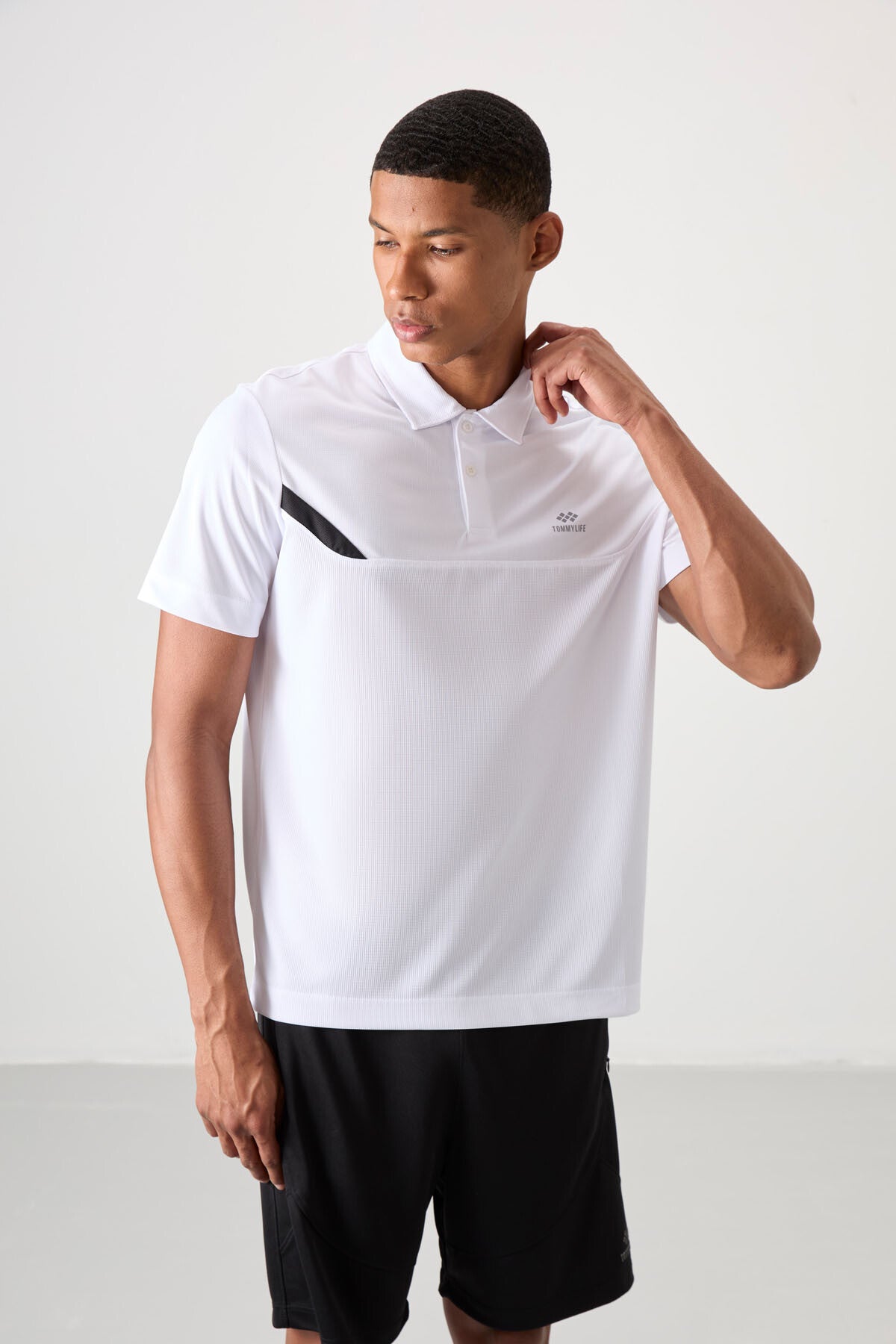 White Polyester Breathable Textured Thin Flexible Standard Fit Polo Collar Men's Performance T-Shirt - 88402