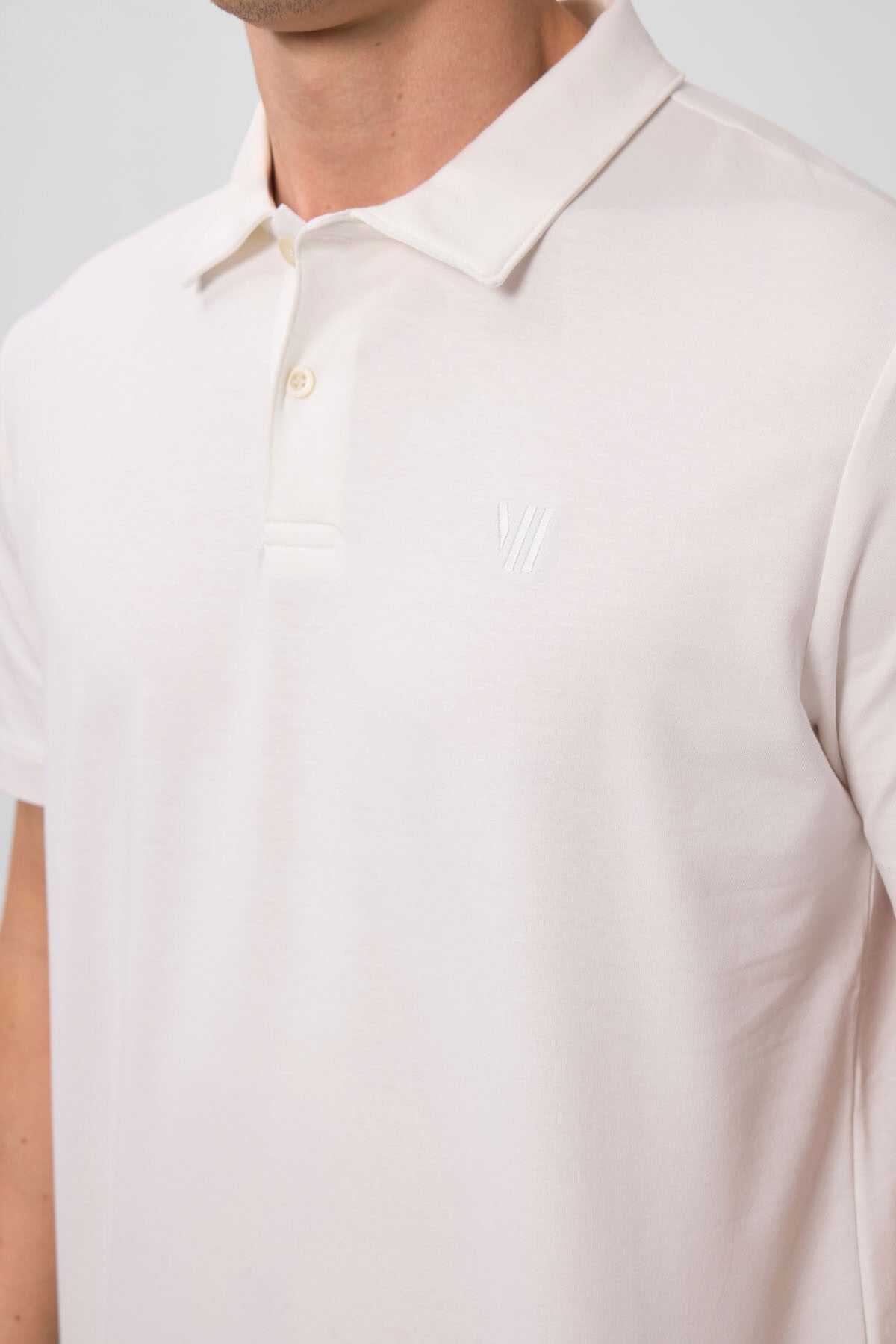 Ecru Basic Chest Logo Standard Fit Knitted Polo Collar Men's T-Shirt - 87768