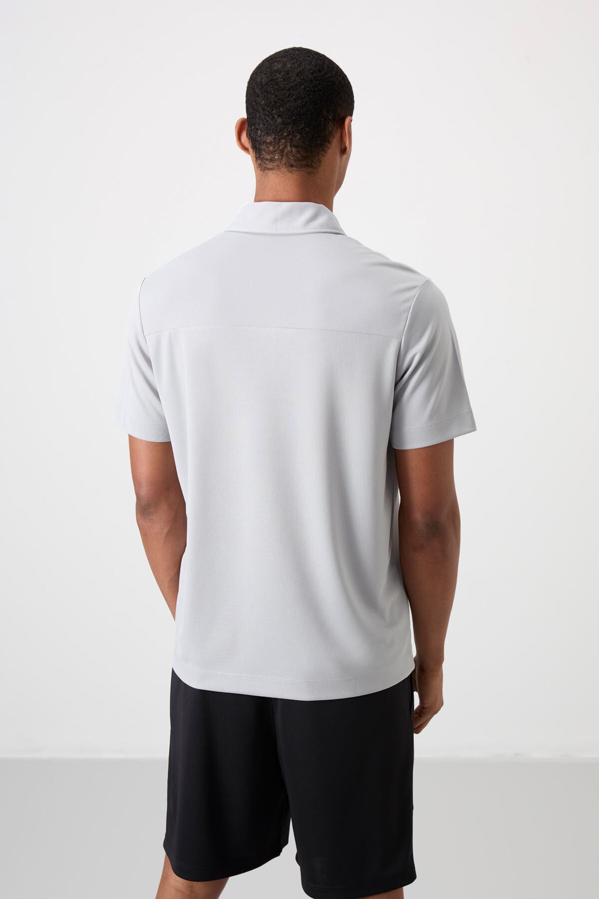 Breathable Textured Thin Flexible Standard Fit Polo Collar Men's Performance T-Shirt - 88402