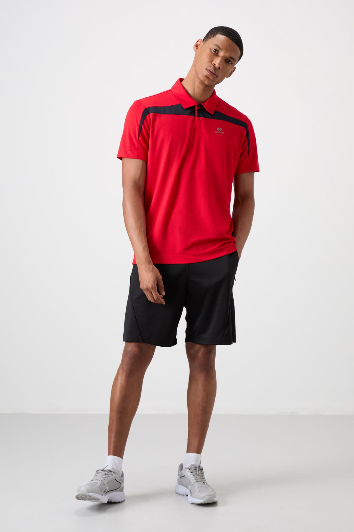Red Polyester Breathable Textured Thin Flexible Standard Fit Polo Collar Men's Performance T-Shirt - 88392