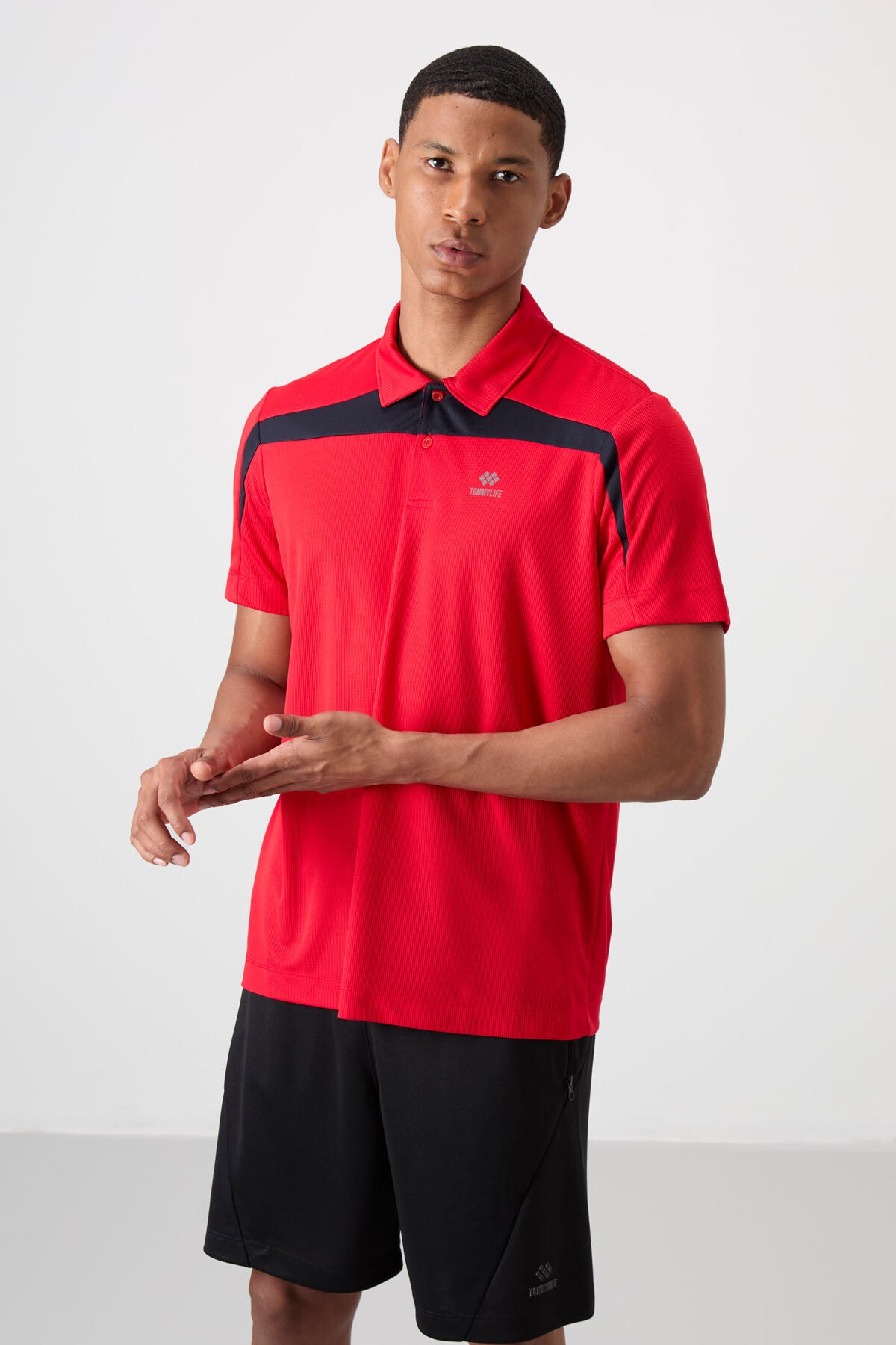 Red Polyester Breathable Textured Thin Flexible Standard Fit Polo Collar Men's Performance T-Shirt - 88392
