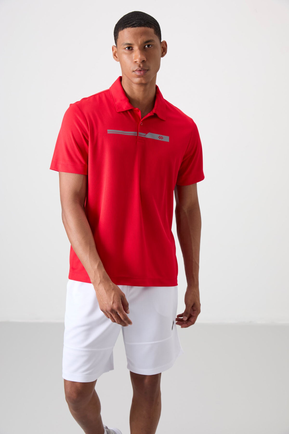 Red Polyester Breathable Textured Thin Flexible Standard Fit Polo Collar Men's Performance T-Shirt - 88393
