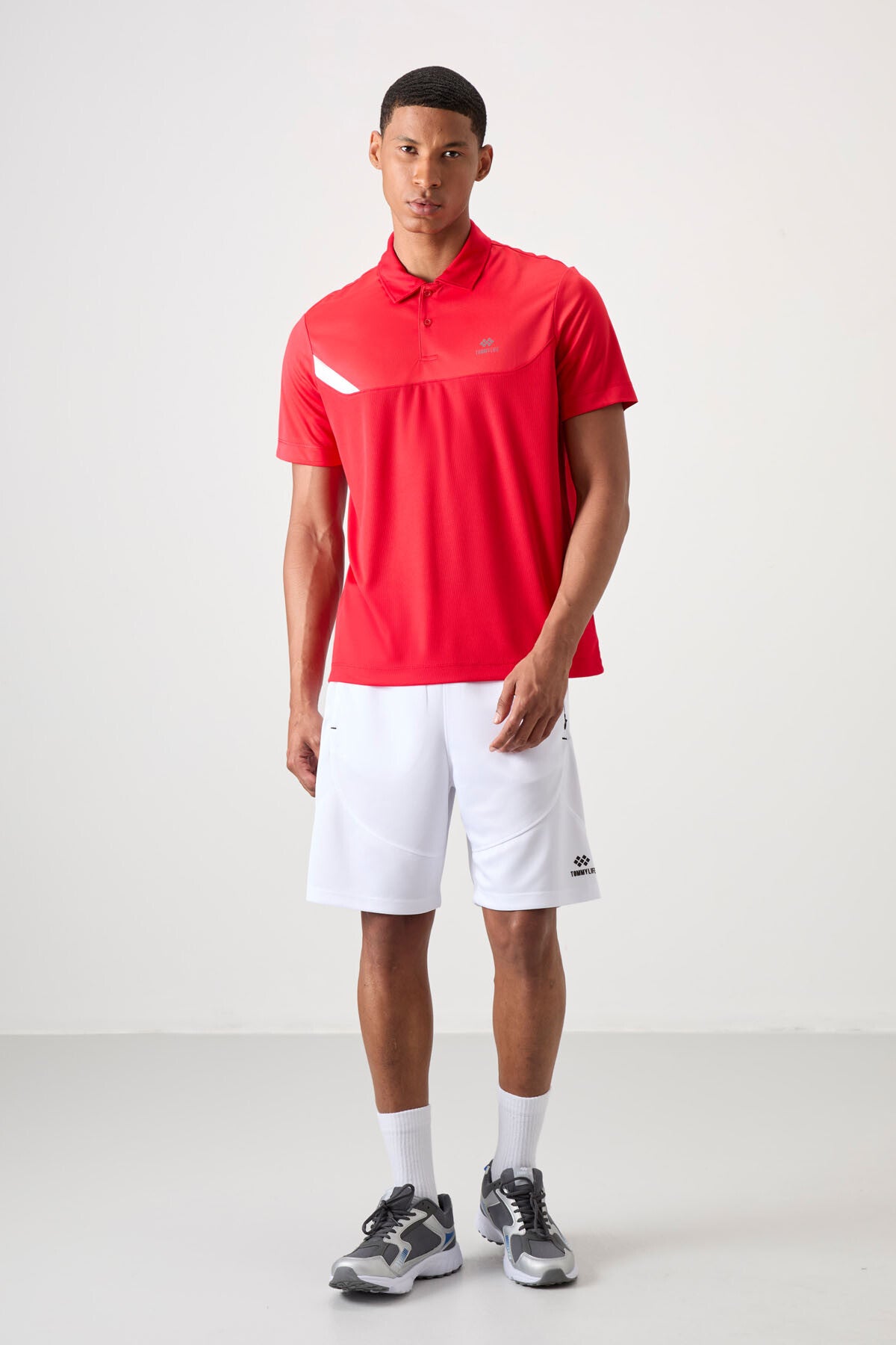 Red Polyester Breathable Textured Thin Flexible Standard Fit Polo Collar Men's Performance T-Shirt - 88402