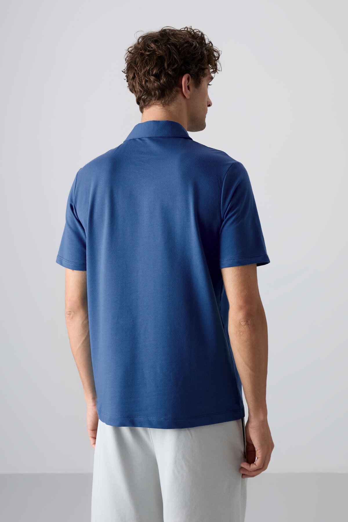 Parlament Basic Logo Standard Fit Knitted Polo Collar Men's T-Shirt - 87748