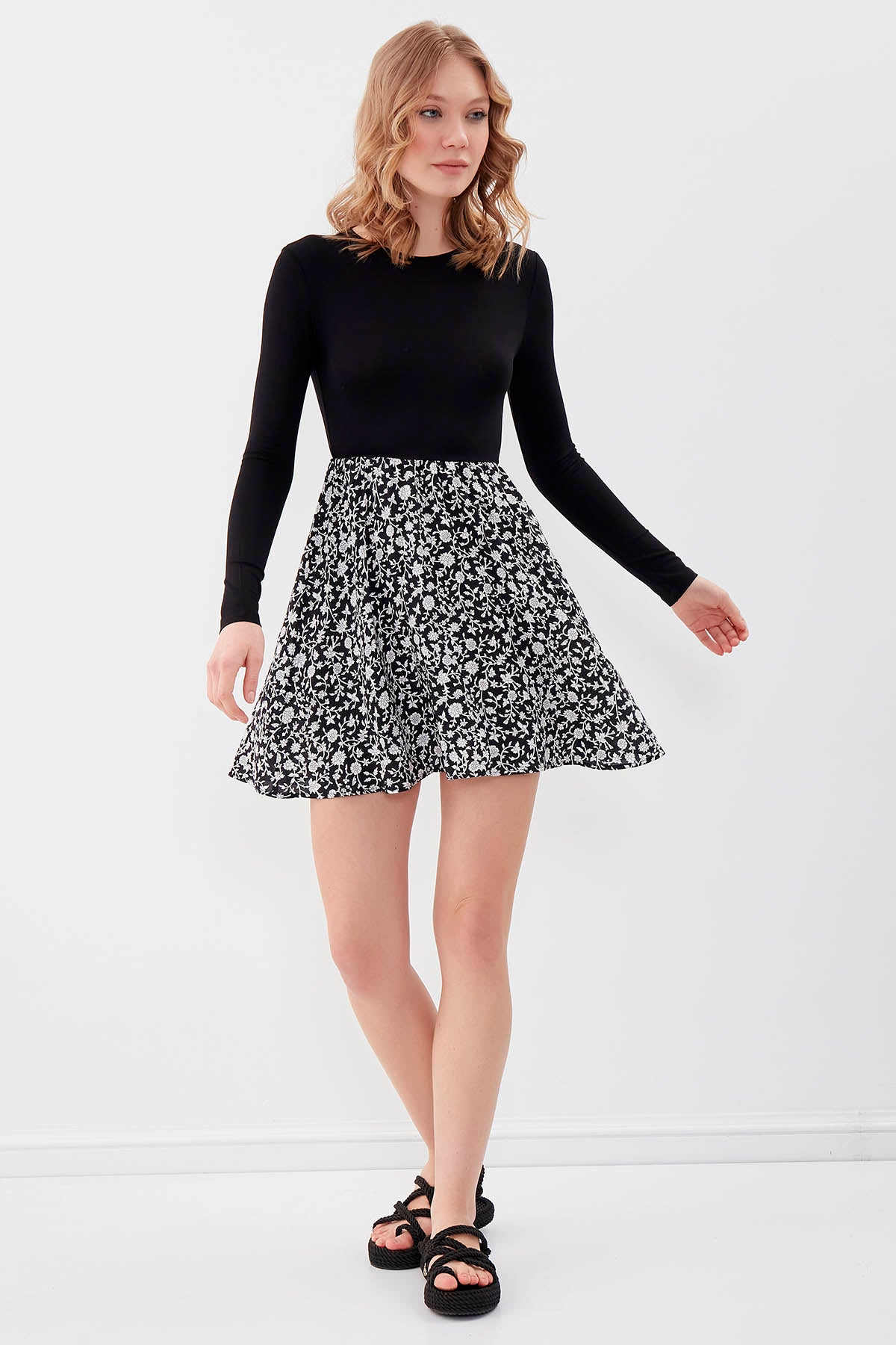 MINI DRESS WITH SKIRT PATTERN