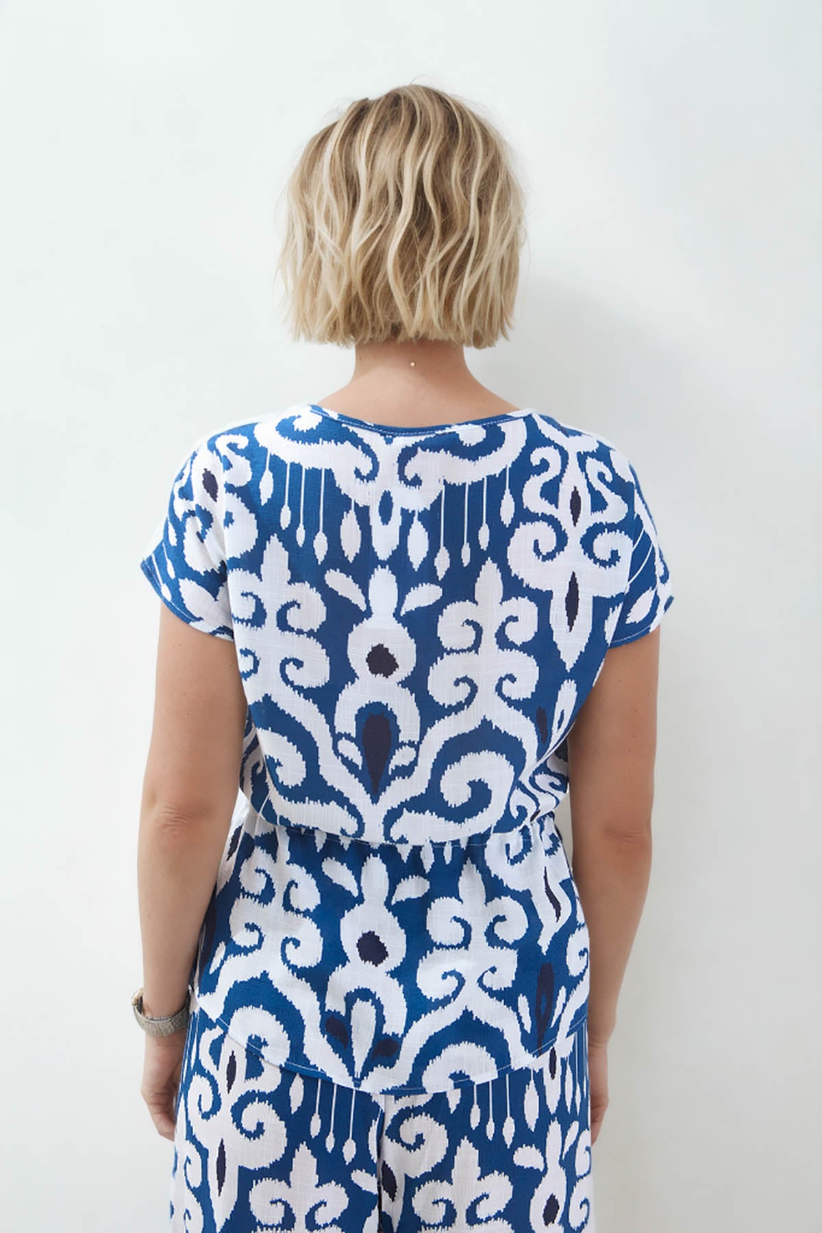 ETHNIC PATTERN LOOSE BLOUSE