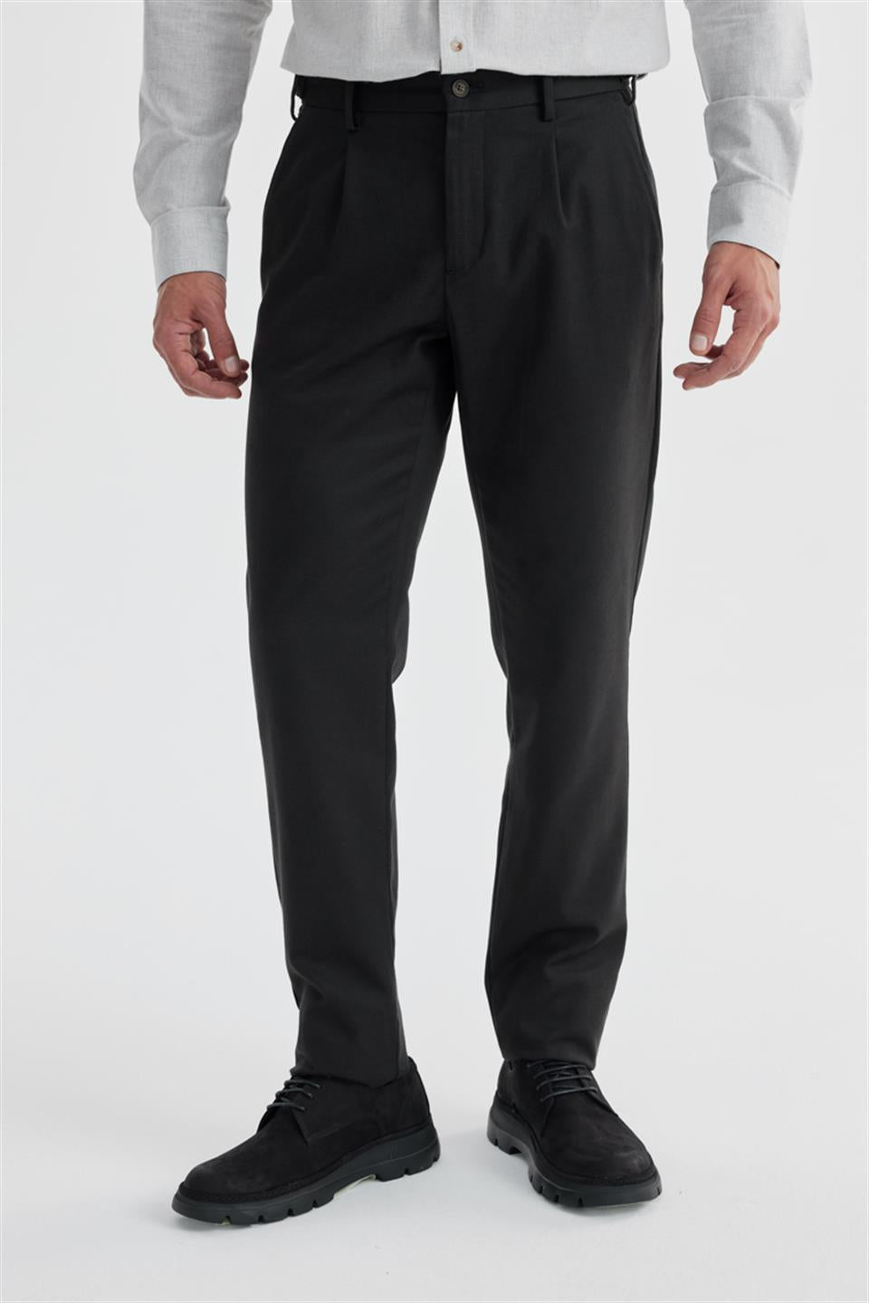 Black Comfort Fit Double Pile Cotton Canvas Trousers With White Collar