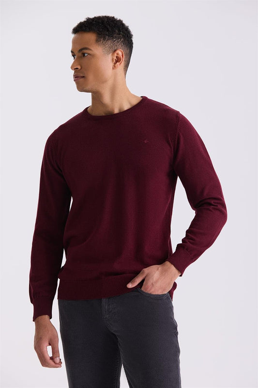 Maroon Slim Fit Round Collar Knitted Sweater
