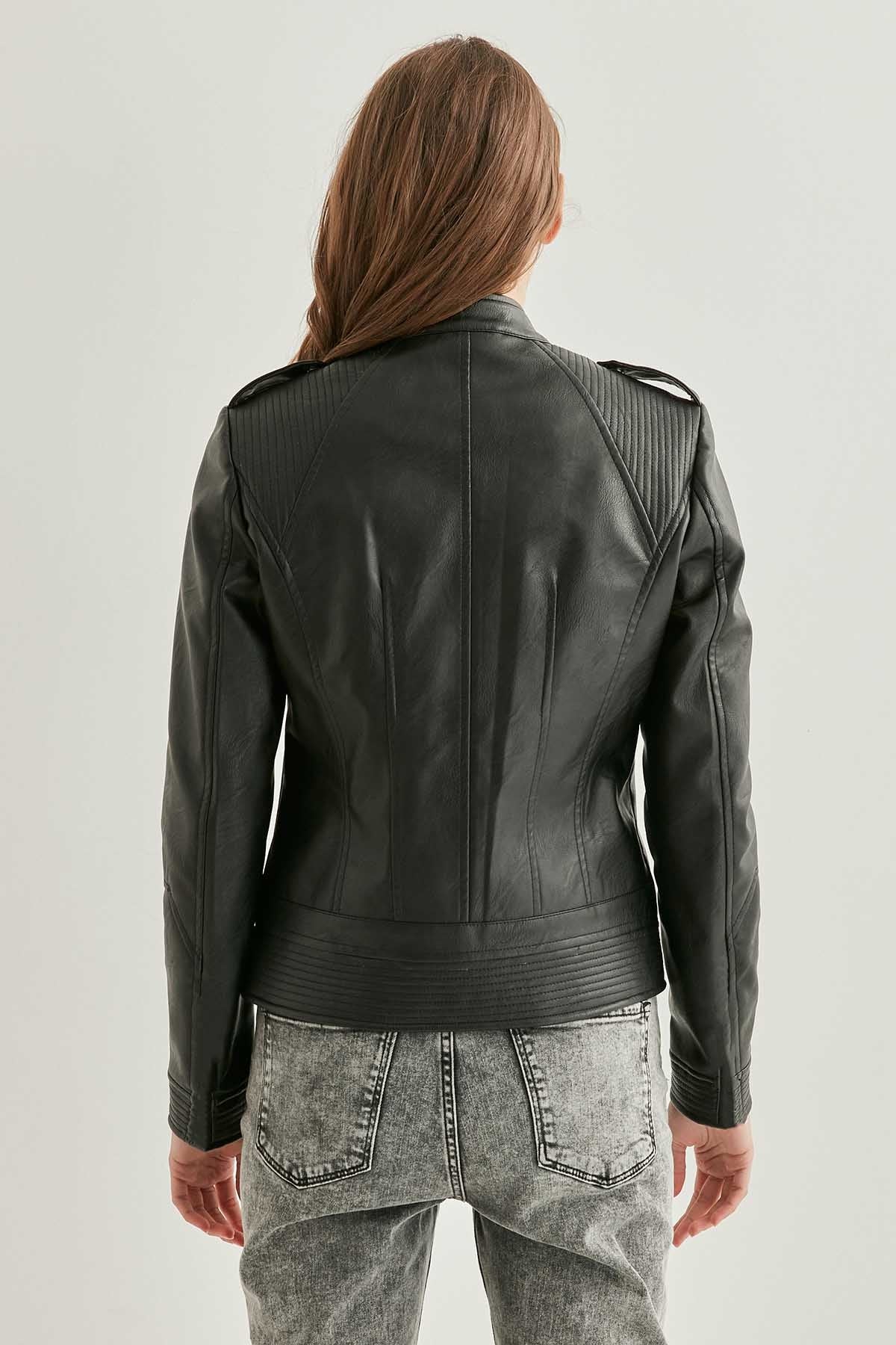 ZIPPERED FAUX LEATHER JACKET