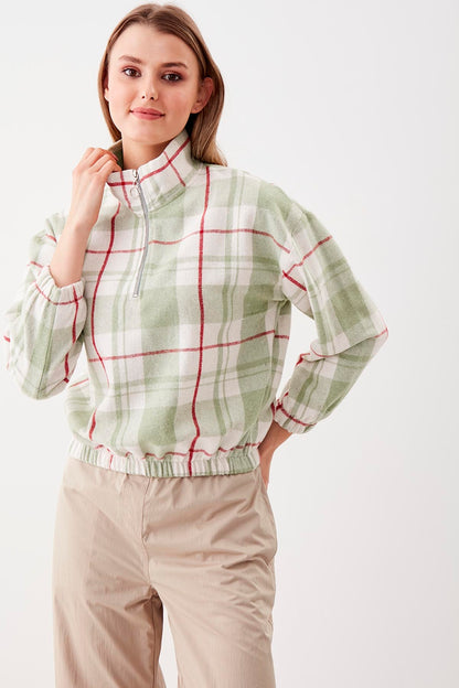 STEEP COLLAR PLAID DESEN SWEAT WITH ZIPPER