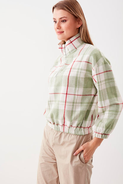 STEEP COLLAR PLAID DESEN SWEAT WITH ZIPPER