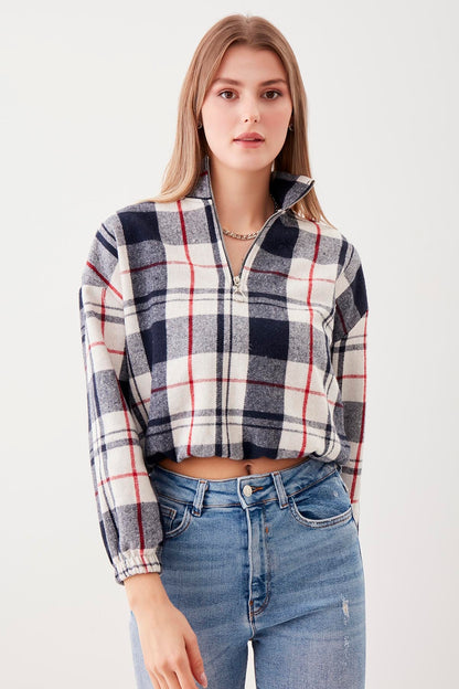 STEEP COLLAR PLAID DESEN SWEAT WITH ZIPPER