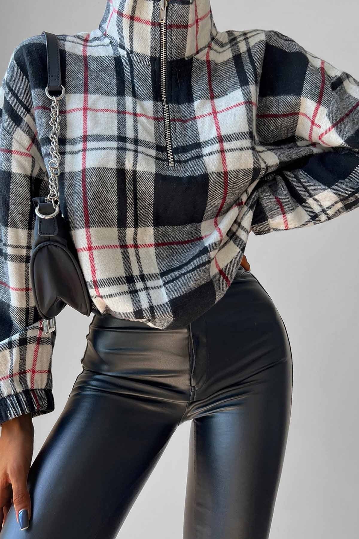 STEEP COLLAR PLAID DESEN SWEAT WITH ZIPPER