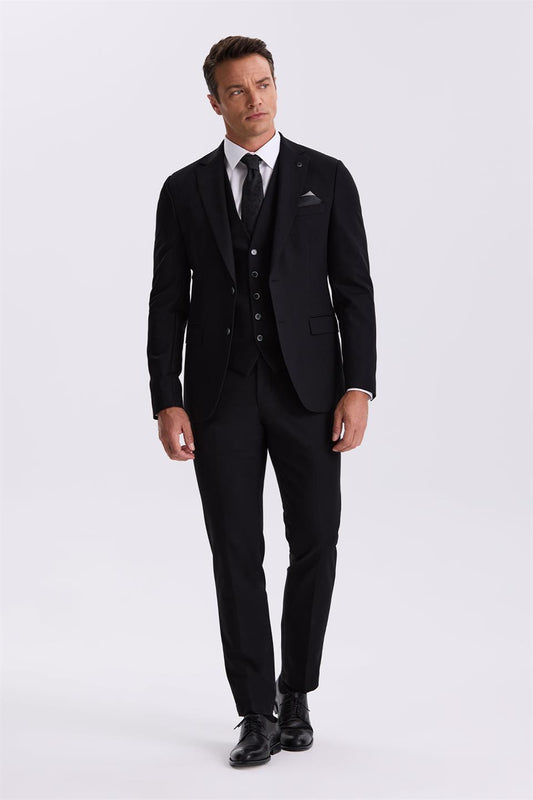 Black Slim Fit Single Collar Is A Two Piece Suit With A Split Collar.