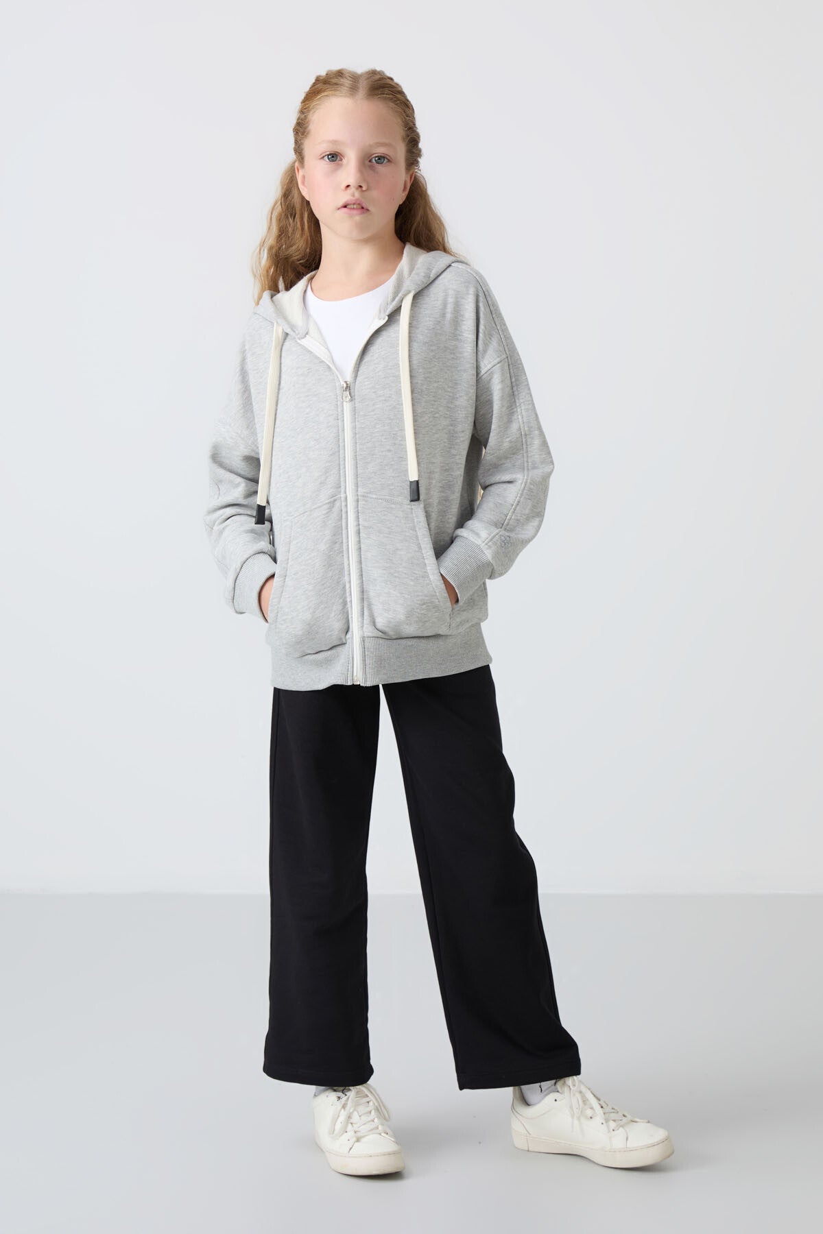 Grey Melange Cotton Fleece-Lined Soft Textured Standard Fit Embroidered Girls' Sweatshirt - 75149