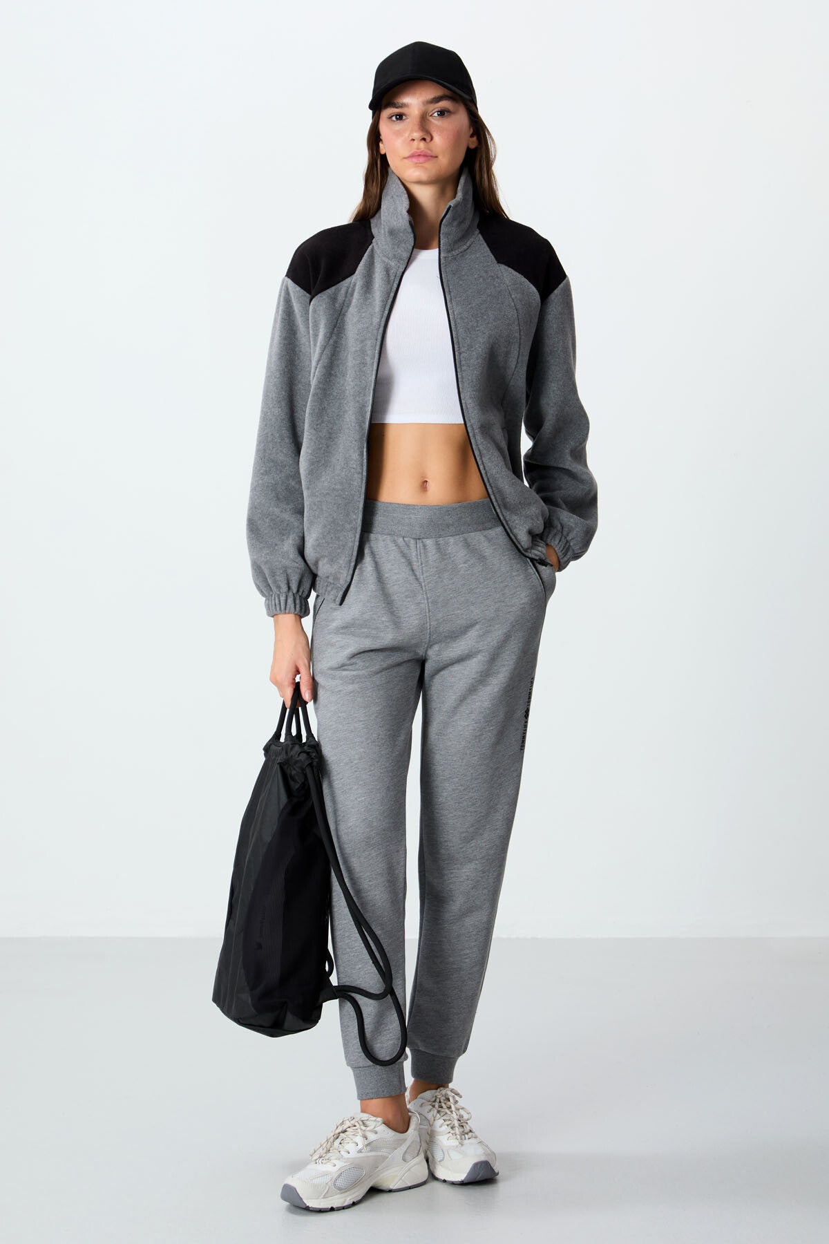 Grey Melange Thick Soft Textured High Collar Oversize Embroidered Fleece Women's Sweatshirt - 97293