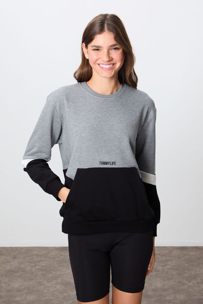 Grey Melange Compact Cotton Thick Smooth Textured O Collar Oversize Fit Women's Sweatshirt - 97289