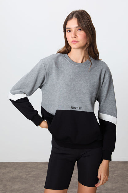 Grey Melange Compact Cotton Thick Smooth Textured O Collar Oversize Fit Women's Sweatshirt - 97289