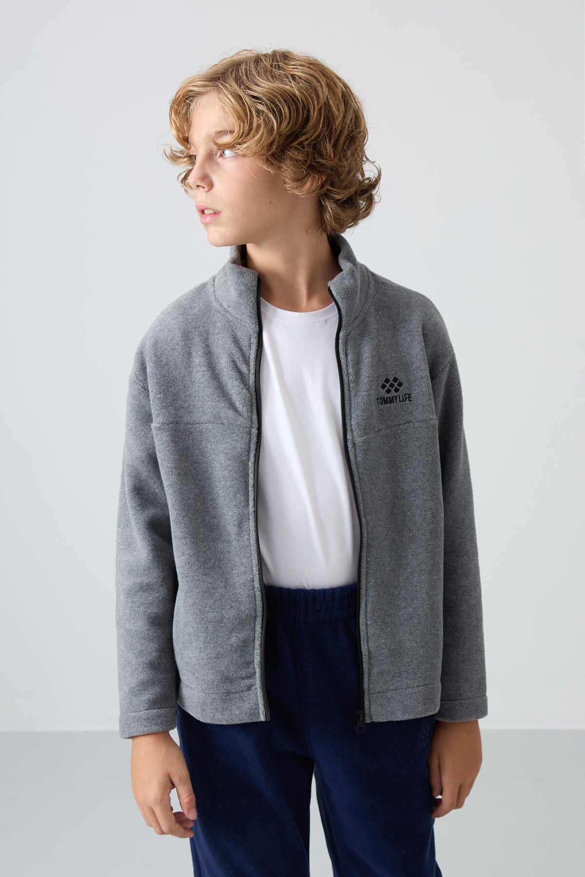 Grey Melange Thick Soft Textured Standard Fit Embroidered Fleece Boys' Sweatshirt - 11223