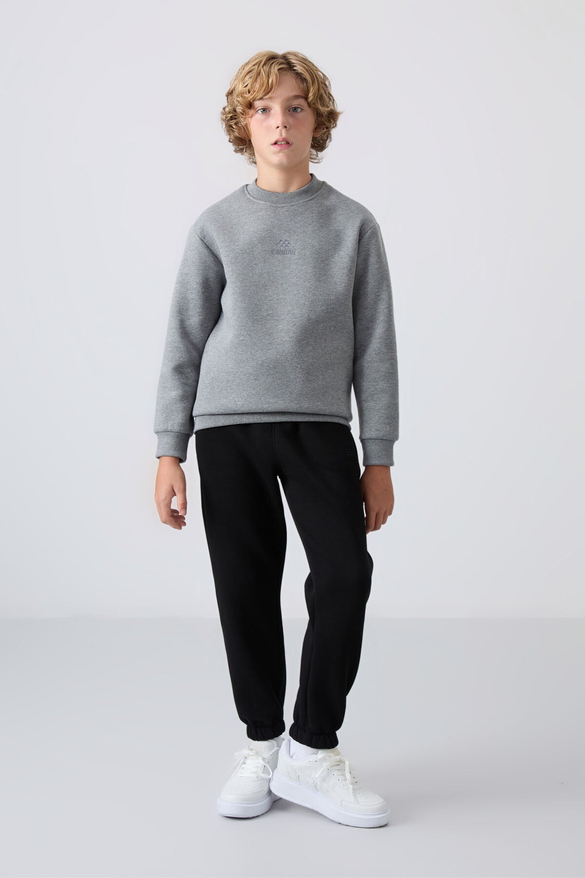 Grey Melange Cotton Thick Fleece-Lined Soft Textured Standard Fit Embroidered Boys' Sweatshirt - 11232