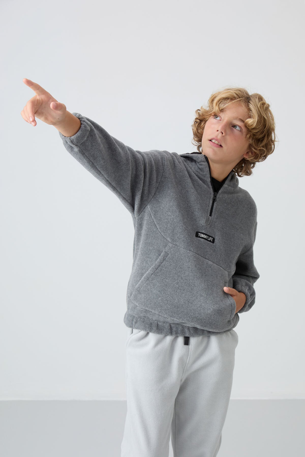 Grey Melange Thick Soft Textured Standard Fit Embroidered Fleece Boys' Sweatshirt - 11230