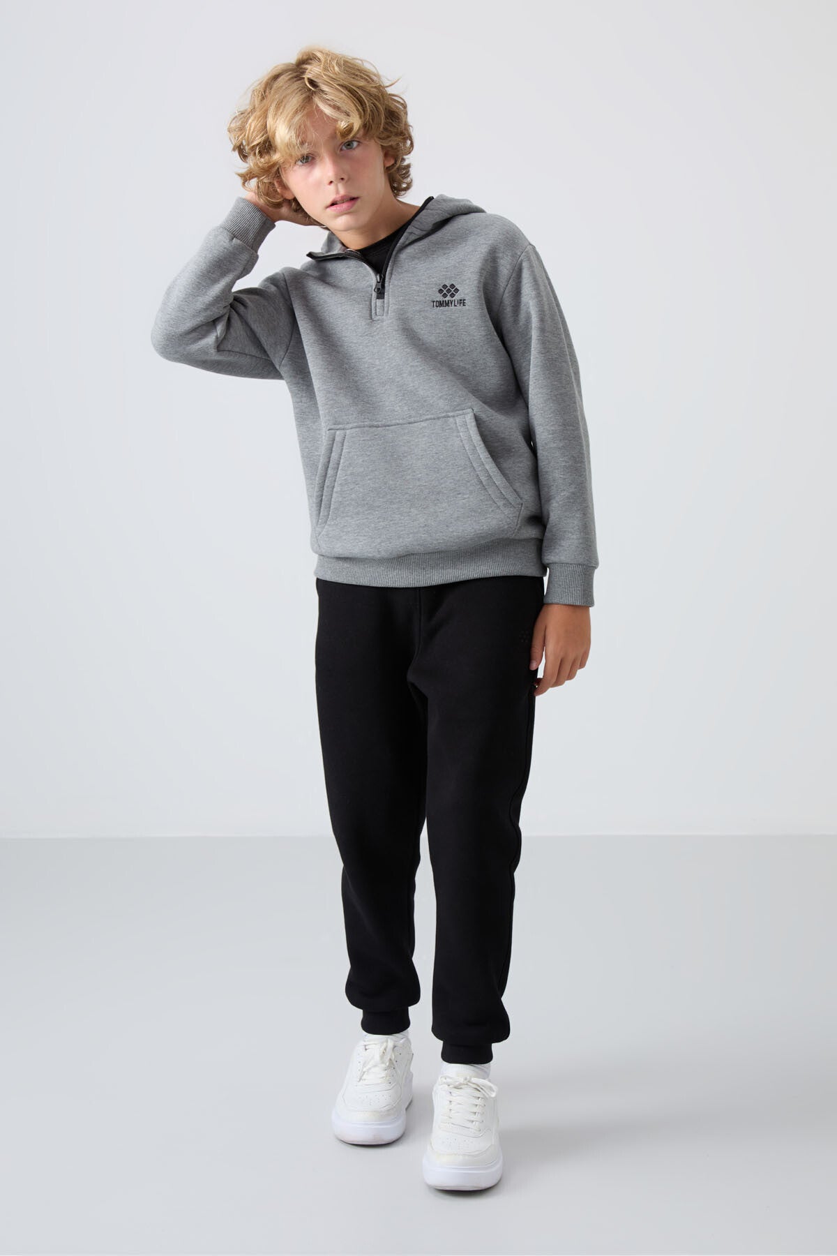 Grey Melange Cotton Thick Fleece-Lined Soft Textured Standard Fit Embroidered Boys' Sweatshirt - 11244