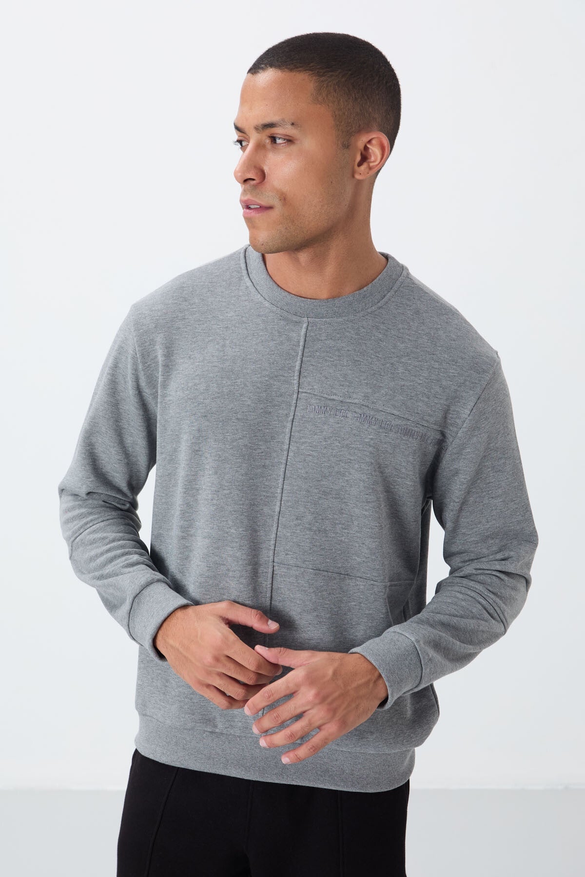 Grey Melange Compact Cotton Thick Smooth Textured O Collar Standard Fit Men's Sweatshirt -88405