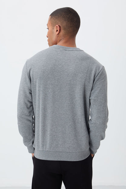 Grey Melange Compact Cotton Thick Smooth Textured O Collar Standard Fit Men's Sweatshirt -88405