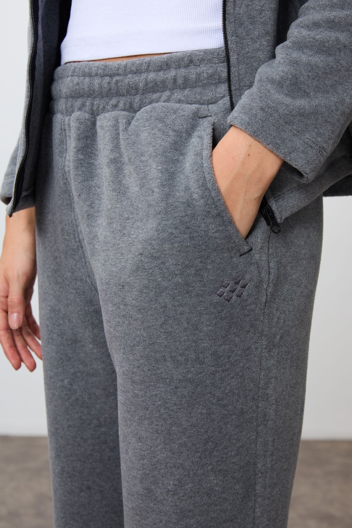 Grey Melange Thick Soft Textured High Collar Oversize Embroidered Fleece Women's Tracksuit Set -95339