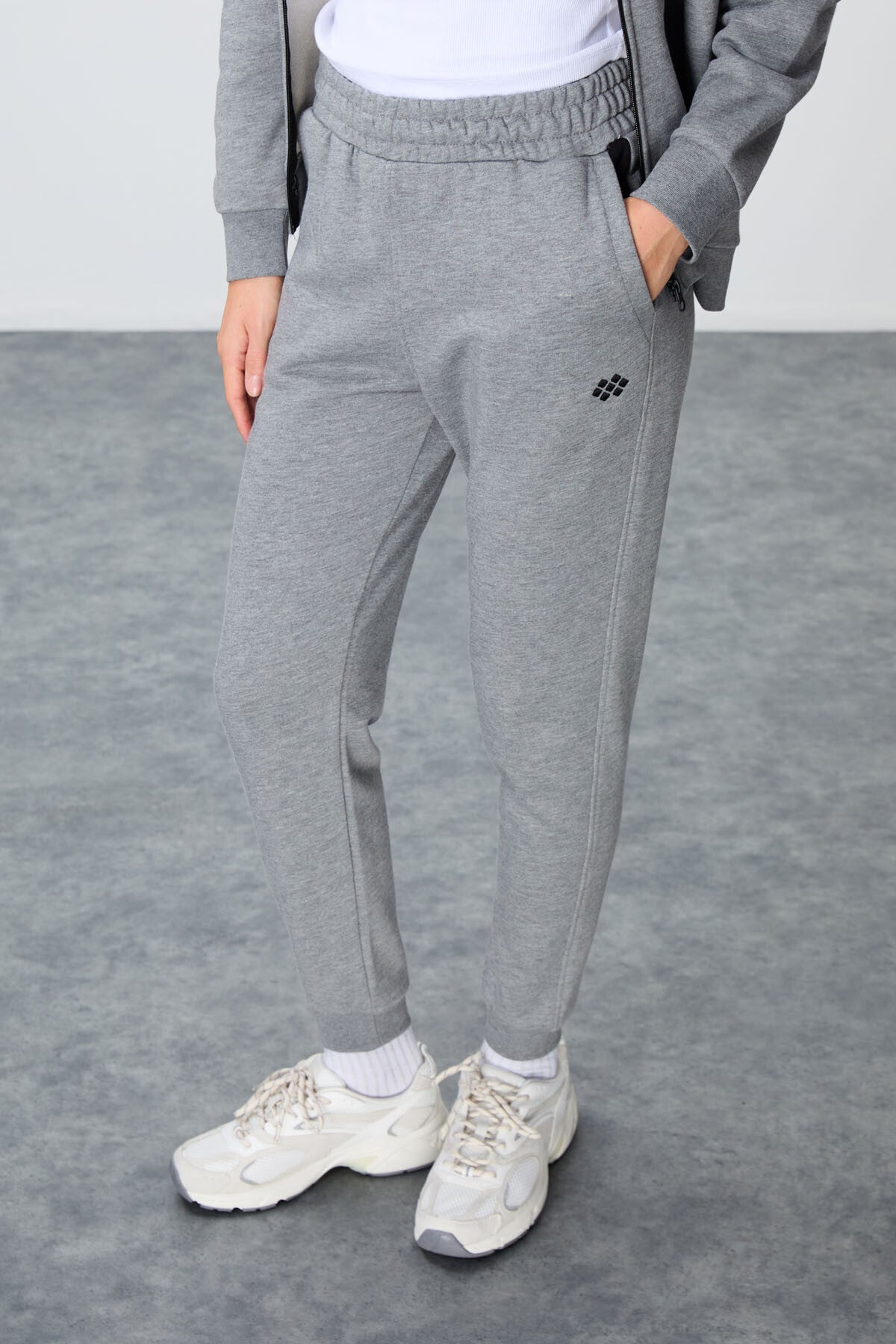 Grey Melange Compact Cotton Thick Smooth Textured Hooded Oversize Fit Women's Tracksuit Set - 95343