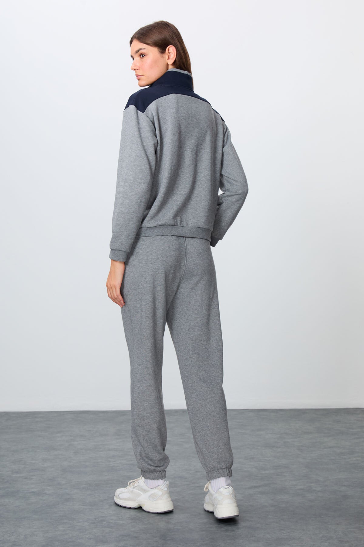 Grey Melange Compact Cotton Thick Smooth Textured Stand Collar Oversize Fit Women's Tracksuit Set - 95342