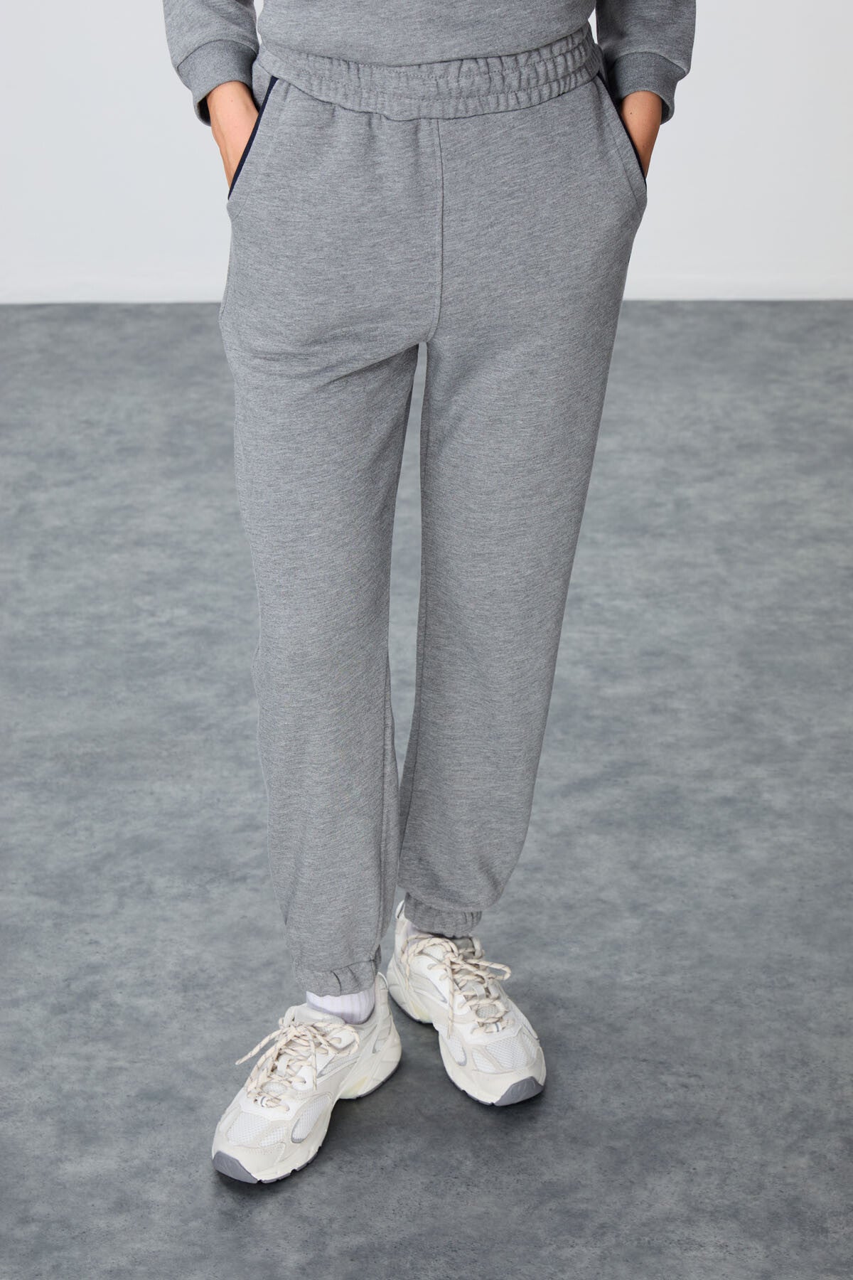 Grey Melange Compact Cotton Thick Smooth Textured Stand Collar Oversize Fit Women's Tracksuit Set - 95342