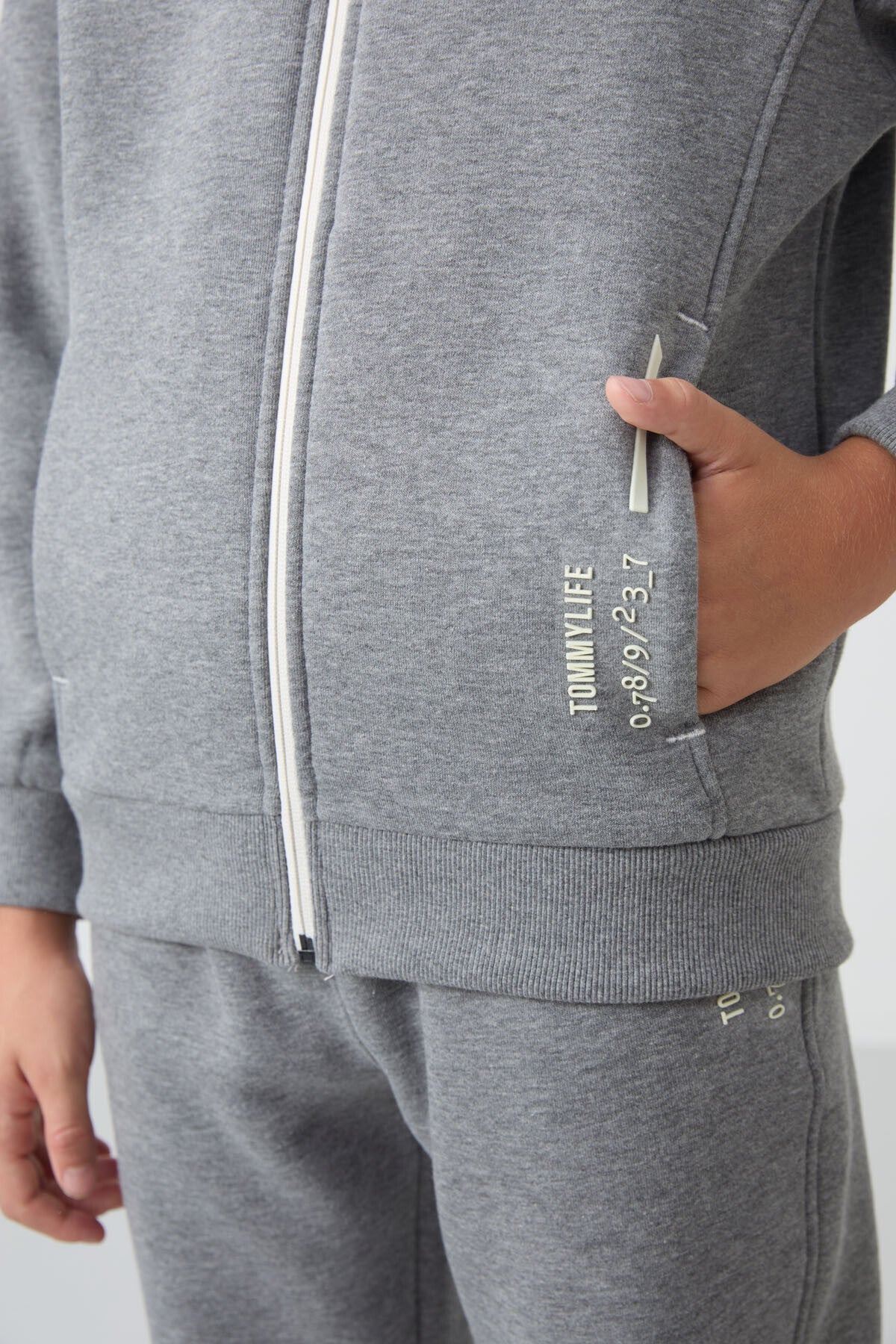 Grey Melange Cotton Thick Fleece-Lined Soft Textured Standard Fit Embroidered Boys' Tracksuit Set - 11240
