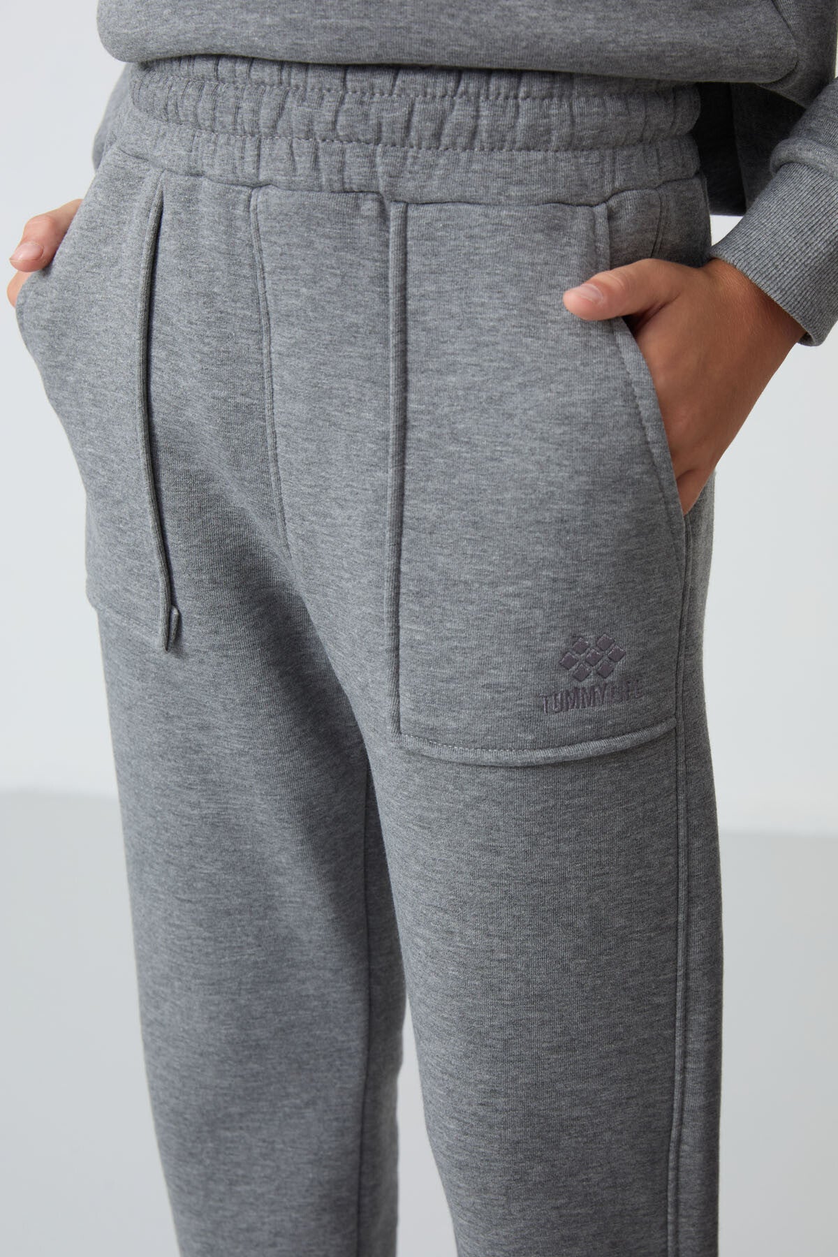 Grey Melange Cotton Thick Fleece-Lined Soft Textured Standard Fit Printed Boys' Tracksuit Set - 11257