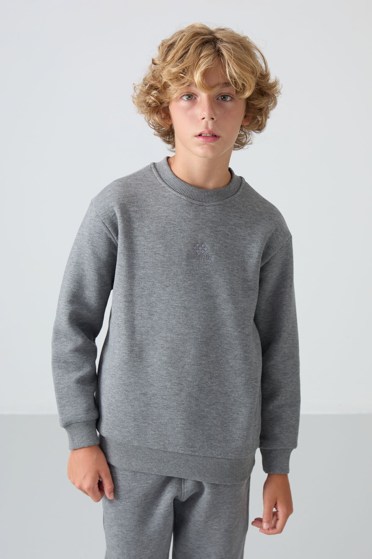 Grey Melange Cotton Thick Fleece-Lined Soft Textured Standard Fit Embroidered Boys' Tracksuit Set - 11249